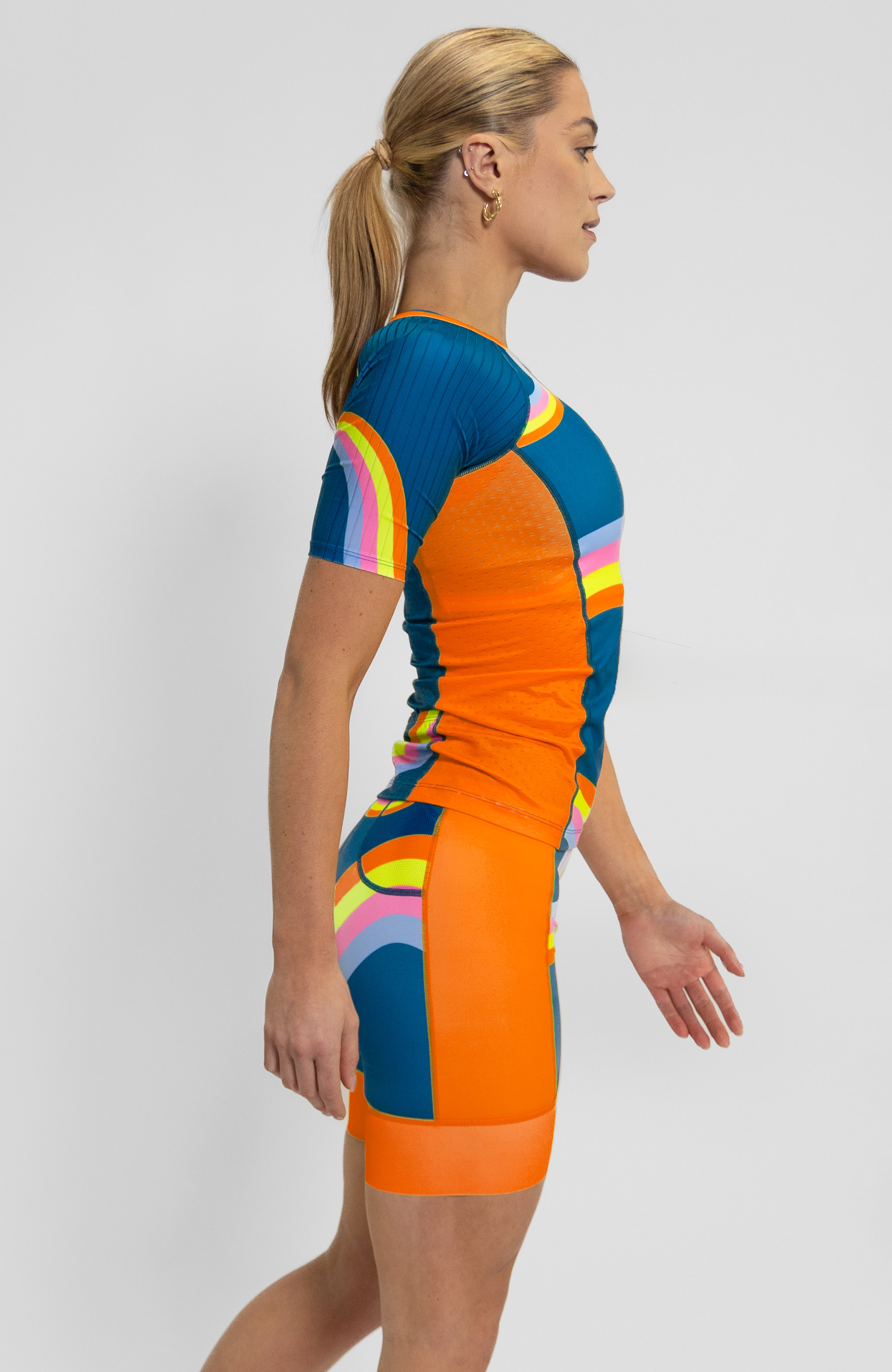 Coeur Sports Aero Tri Top Women's Sleeved Triathlon Aero Top in Groovy